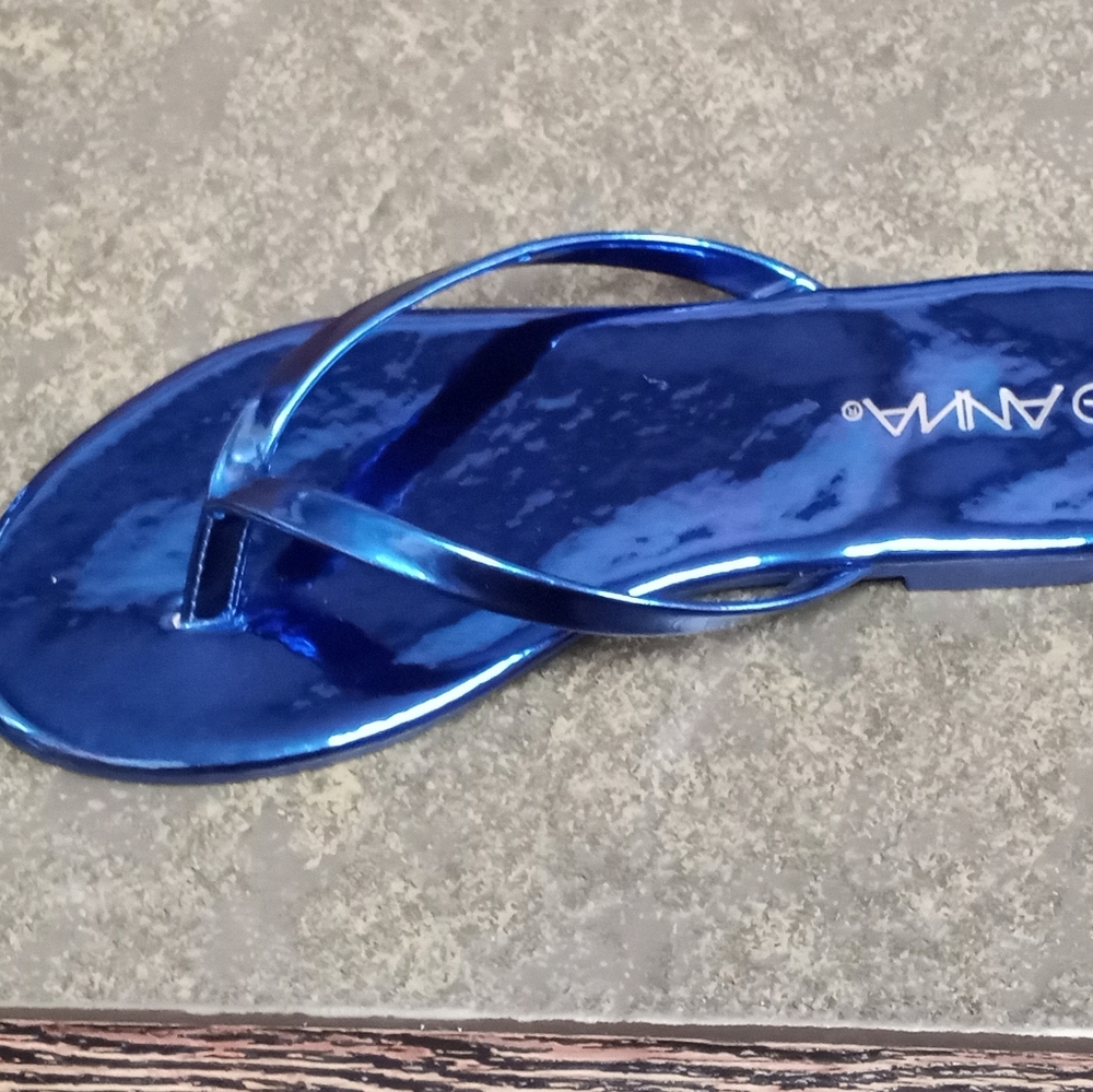 Blue sandal - Picture 2 of 4